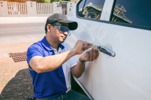 Auto Locksmith
