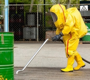 How Do Professionals Handle Homicide Cleaning Safely?