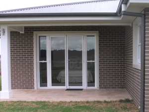 How to Clean Aluminium Doors Properly