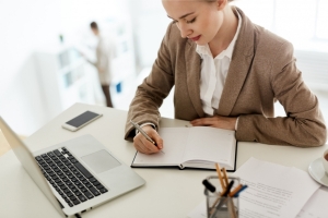 Step into the Cloud: Learn Salesforce Admin Online Now