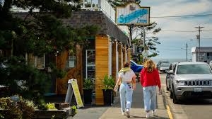 Manzanita or lodging: Choosing your ideal escape on the Oregon coast