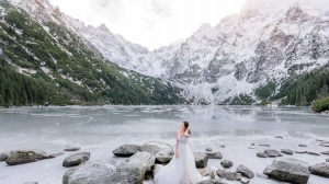 Silence, Scenery, Serenity: The Art of Traveling to Lake Louise & Peyto Lake