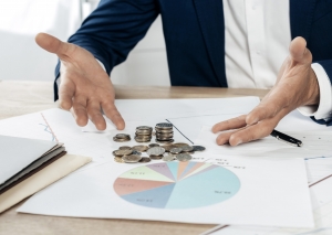 Can I Track Investors With Missing Details Through Mutual Fund Software?