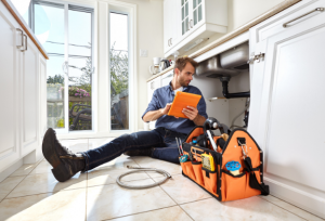 Emergency Plumbing in Fulshear: What to Do Before the Plumber Arrives