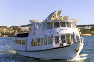Golden Hour Bliss: Discover the Magic of a Sunset Cruise in Sydney, Australia