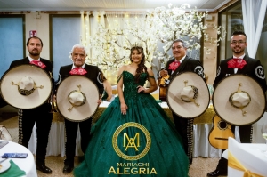 Fiestas temáticas mexicanas: cómo integrar mariachis en tu evento