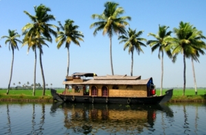 Kerala Houseboat Tours – Backwater Bliss in God's Own Country