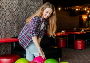 Top Mistakes in Left Handed Bowling Techniques and How to Correct Them
