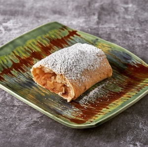 What Makes a Personal Chef Experience Better Than Dining Out for Anniversaries?