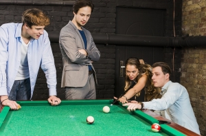 Looking for Billiards Lessons Nearby? Here’s What Helps You Improve