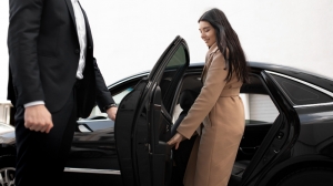 Travel Smart with Toronto's Leading Airport Limousine Company
