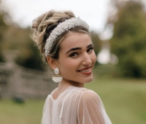 How to Match Your Wedding Headpiece with Your Dress and Accessories