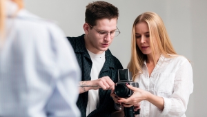 Choosing the Right Lens for Corporate Photography: A Buyer’s Guide