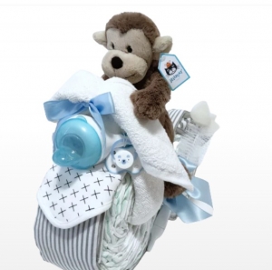 7 Instagram-Worthy Ways to Display a Diaper Cake at Your Shower