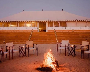 Why Visitors Prefer Camp Stays Over Hotels in Jaisalmer