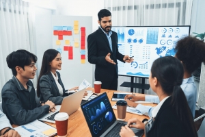 How Strategic Management Consulting Enhances Outsourced CFO Services