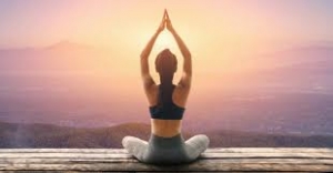 Golden Triangle With Yoga – A Perfect Blend of Heritage & Wellness