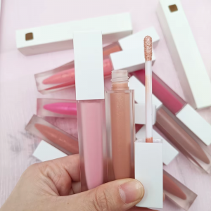 Which makeup trends are influencing lip gloss demand?