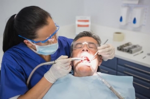 Why a Dental Clinic Near Me Is the Right Choice for You