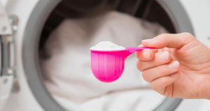 How to Avoid Residue When Using Powdered Detergent