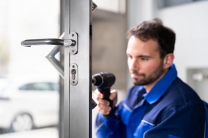 Peace of Mind During Lockouts: Emergency Locksmith Services in Montreal