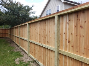 Choosing the Right Wooden Fence Builder in North Dallas TX
