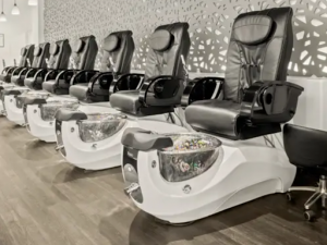 Top Best Pedicure Stools for Professionals and Home Use