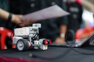 STEM Robotics Competitions Build Skills in Young Minds