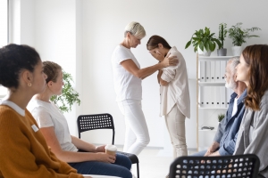How Do Affordable Online Therapists Help with Managing Life’s Daily Challenges?
