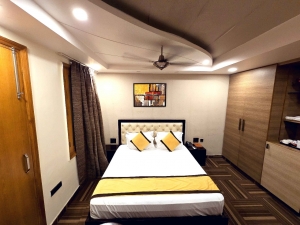 Luxury Hotel Rooms near Dwarka West Delhi