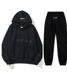 Reasons the Essentials tracksuit works in every season