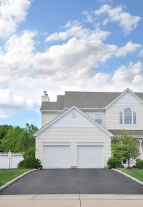Want a Career in Garage Door Services? Here’s How to Start in The Woodlands