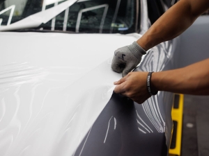 Transforming Your Brand on the Move: Why Commercial Vehicle Wraps in Scottsdale AZ Are a Game-Changer