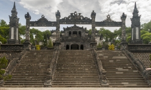 Exploring Vietnam by Motorbike: Routes & Safety Guide