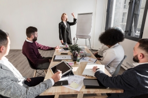 Who is the Best Clarity Coach in India with Dolveen?