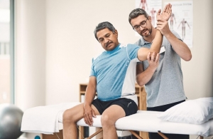 What Makes a Whiplash Chiropractor the Best Option for Your Recovery?