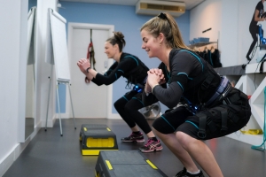 Ontdek de EMS Power met een Vrouwen Personal Trainer in Den Haag