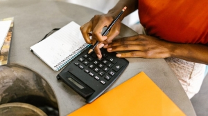 From freebies to paid collabs: an accountant for influencers explains the money side 