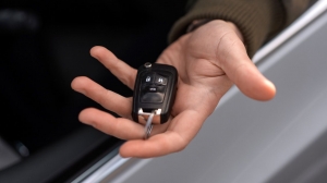 How Can We Call for Car Key Programming & Replacement in Bakersfield 2025?