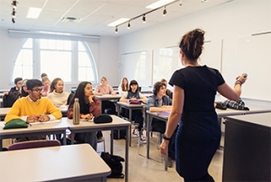 BS 4 Year English Degree Program in Lahore – Build a Strong Academic Future