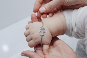Celebrate New Beginnings: Birth of a Child Keepsake Jewellery