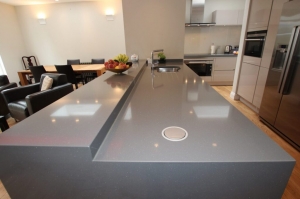 Is Quartz Better Than Laminate Worktops?