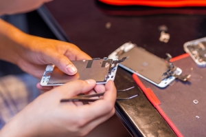 Mobile Speaker Repair Services in Al Nahda, Dubai – Fix Your Sound Issues Fast