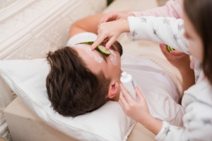 Discover Natural Pain Relief Acupuncture and Gua Sha Facial Benefits