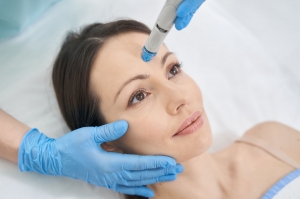 Can HydraFacial Help Reduce Fine Lines and Wrinkles?