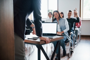 Ready for a Career Change? Job-orientated Courses with Placement Support Await!