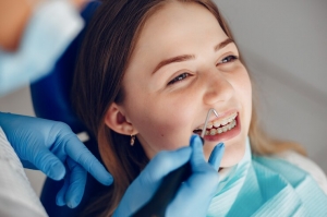 Choosing the Right Private Dentist in Cardiff for Your Needs