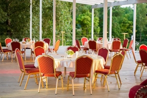 How UAE Furniture Manufacturers Can Lead in Sustainability and Smart Design (2025)