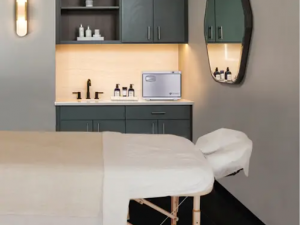 7 Essential Spa Accessories to Elevate Relaxation