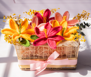 Crochet Flowers: A Thoughtful Gift That Never Wilts